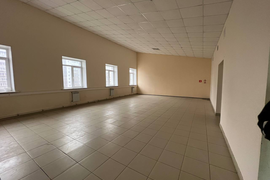 Здание (часть) 800 м²