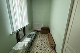 Помещение 896 м² на 16 сотках