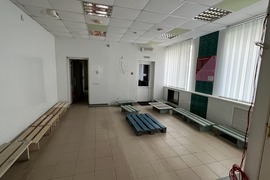 Помещение 896 м² на 16 сотках
