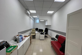 Офис 530 м² с ремонтом в цоколе