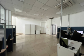 Офис 530 м² с ремонтом в цоколе