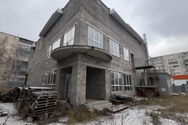 Здание 2000 м² под бизнес-центр