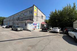 Помещение с арендаторами 1228 м²