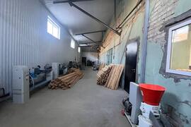 Помещение свободного назначения 560 м...