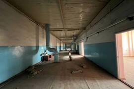 Помещение 5200 м² с краном 30 т