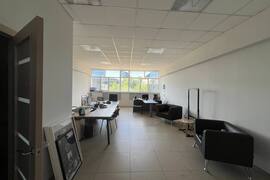Помещение 5200 м² с краном 30 т