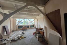 Помещение 5200 м² с краном 30 т