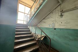Помещение 5200 м² с краном 30 т