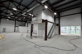 Шоурум и Склад 580 м² (Витрины, 1-я л...