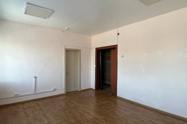 Теплый склад 1720 м² с пандусом | Выс...