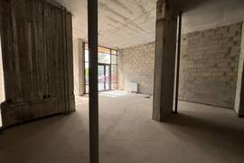 Помещение 57-85 м² под магазин, офис,...