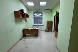 Помещение 100 м² под магазин, 1 линия