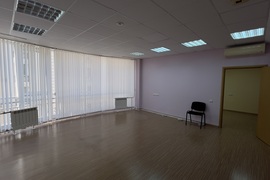 Офис 160 м² с лифтом у центра