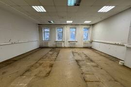 Офис - Здание (частями) 950 м²