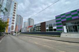 Помещение 36 и 79 м² на 1 линии