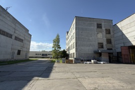 Производственный комплекс 14414 м² Ск...