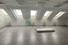 Готовый бизнес Здание  2749 м²