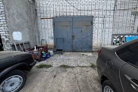 База 2000 м² на ЗУ 42 сотки