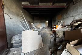 База 2000 м² на ЗУ 42 сотки