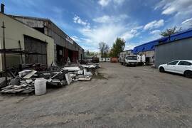 База 2000 м² на ЗУ 42 сотки