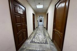 База 2000 м² на ЗУ 42 сотки