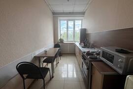 База 2000 м² на ЗУ 42 сотки