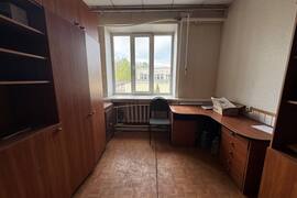 База 2000 м² на ЗУ 42 сотки
