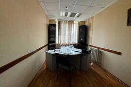 База 2000 м² на ЗУ 42 сотки