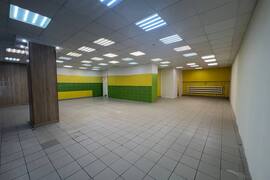 Нежилое помещение 85 м² под магазин
