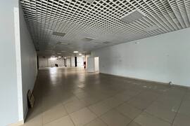 Торговое Помещение  100 м²