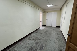 Здание 1800 м² под офис, производство...