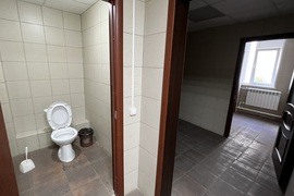 Здание 1800 м² под офис, производство...