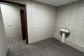 Здание 1800 м² под офис, производство...
