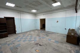 Здание 1800 м² под офис, производство...