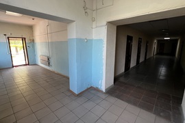 Здание 1800 м² под офис, производство...