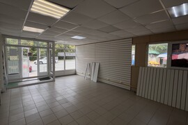 Помещение 75 м² под магазин или услуги