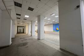 Помещение Торговое Склад 550 м²
