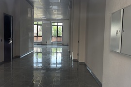 Офис Торговое Помещение  157 м²