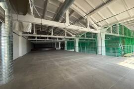 Помещение 1370 м² под склад или произ...
