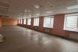 Помещение 518 м² под офис, склад