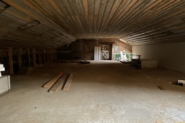 Коммерческая недвижимость 1075 м²