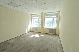 Офисы и кабинеты 16-400 м²