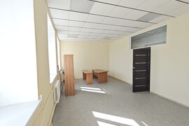 Офисы и кабинеты 16-400 м²