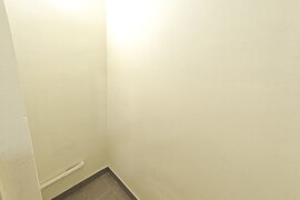 Офисы и кабинеты 16-400 м²