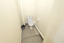 Офисы и кабинеты 16-400 м²