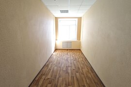 Офисы и кабинеты 16-400 м²
