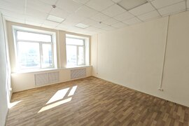 Офисы и кабинеты 16-400 м²