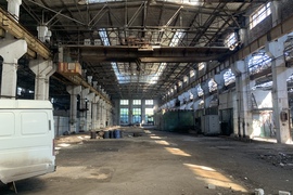 Склад в Помещение 4000 м²