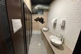 Фитнес / Офис 300–420 м² 
