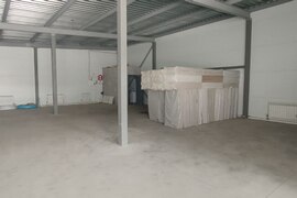 Здание Торговое Склад 356.4 м²